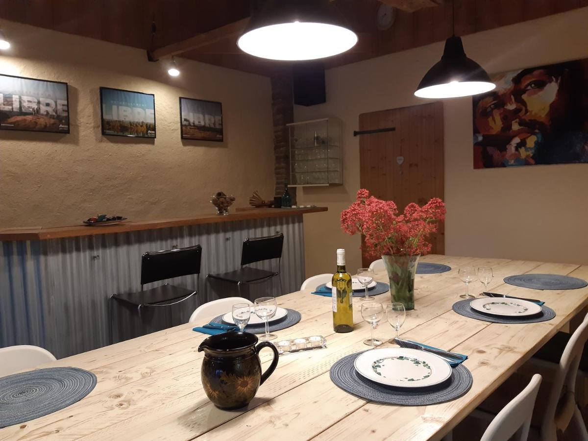 Bnb Ferme Beauregard Les Pyrenees Artigat Exterior photo